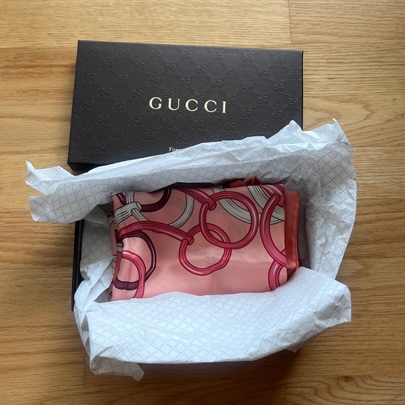 Gucci Coral and White Silk Scarf - Picture 1 of 7